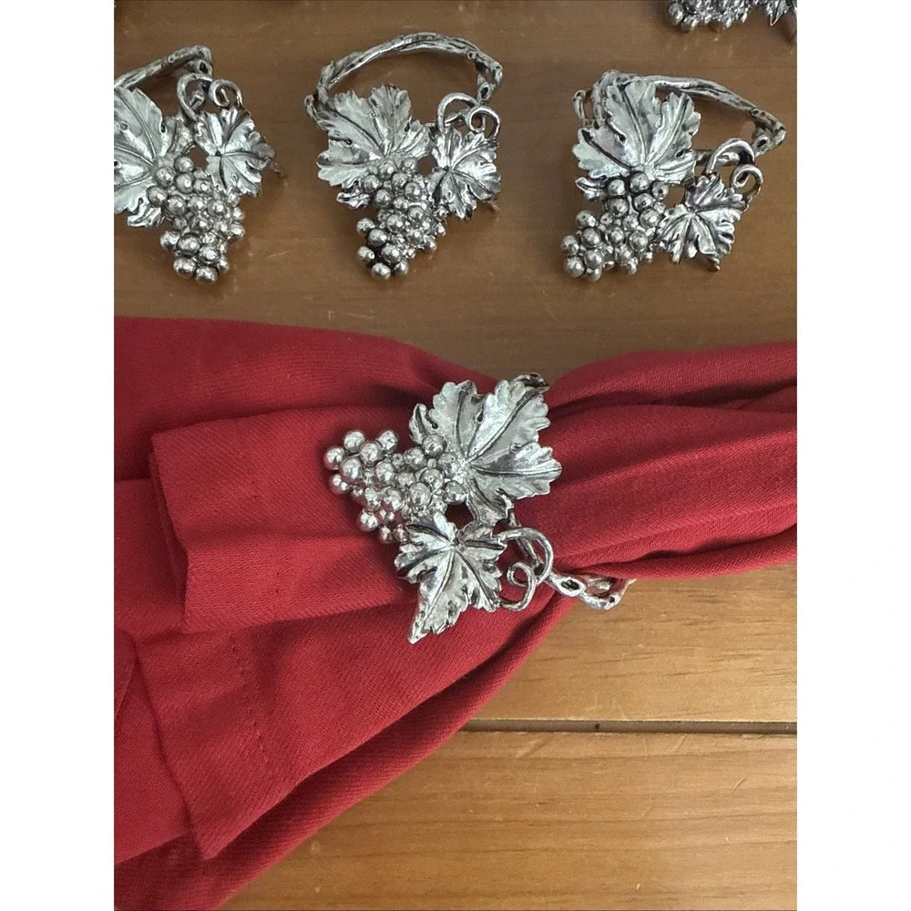 Vintage Arthur Court Grapes & Vine Design Napkin Rings Cast Aluminum Set-8